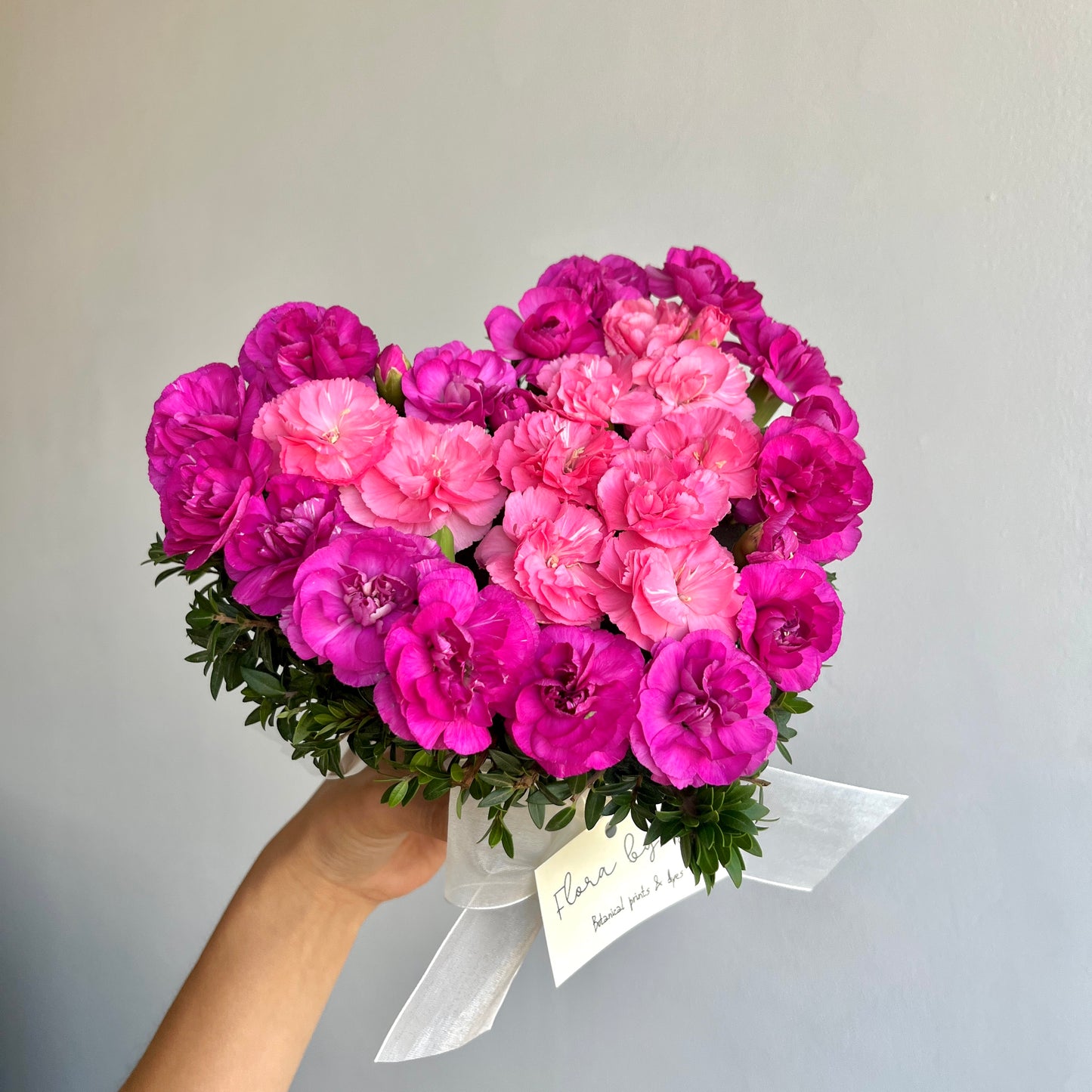 Corazón de Claveles: Amor en Cada Pétalo 💜💖